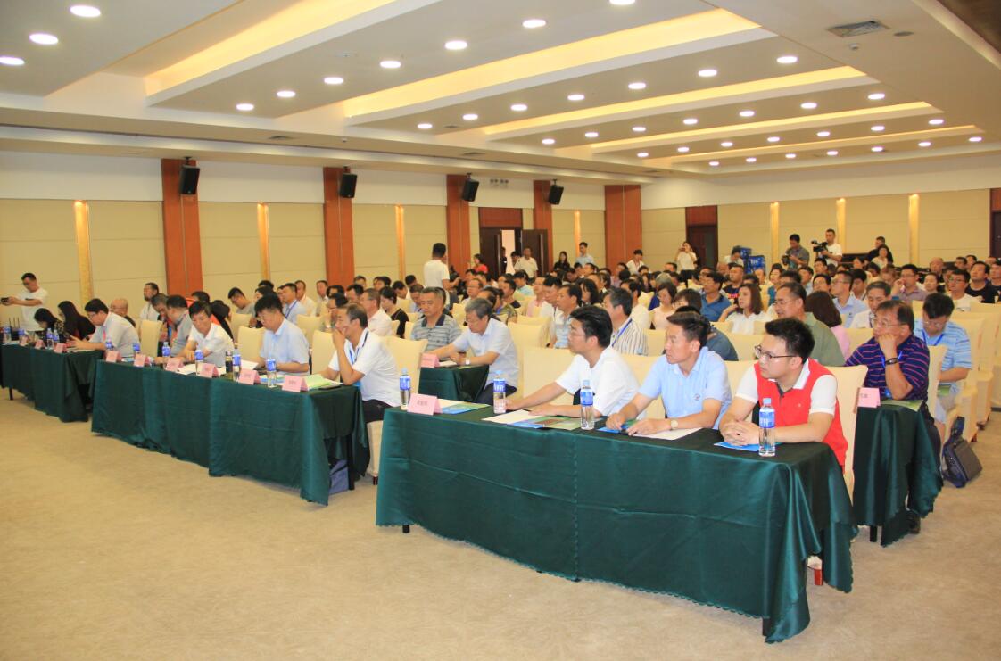 農(nóng)畜產(chǎn)品區(qū)域公用品牌高峰論壇推動(dòng)我區(qū)農(nóng)牧業(yè)高質(zhì)量發(fā)展